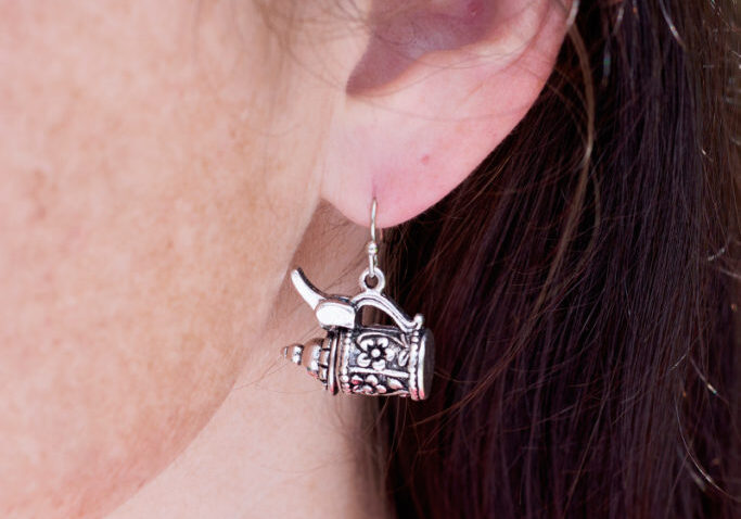 Bier Stein on ear_800x1200